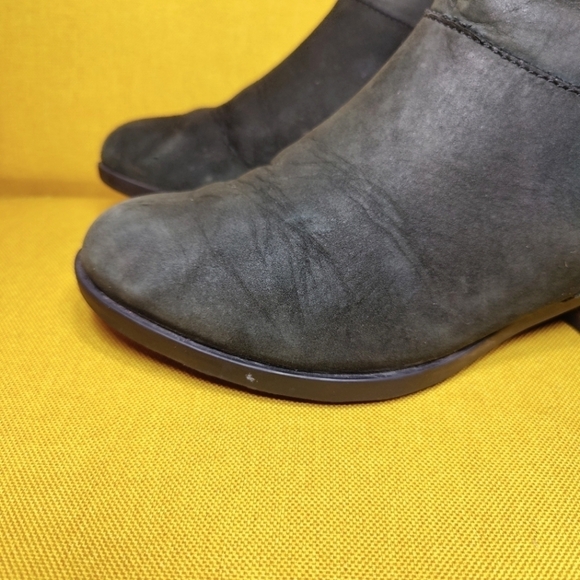 Sorel Lolla Chelsea Black Suede Leather Heeled Pull On Ankle Boots Size 8 - Picture 5 of 11